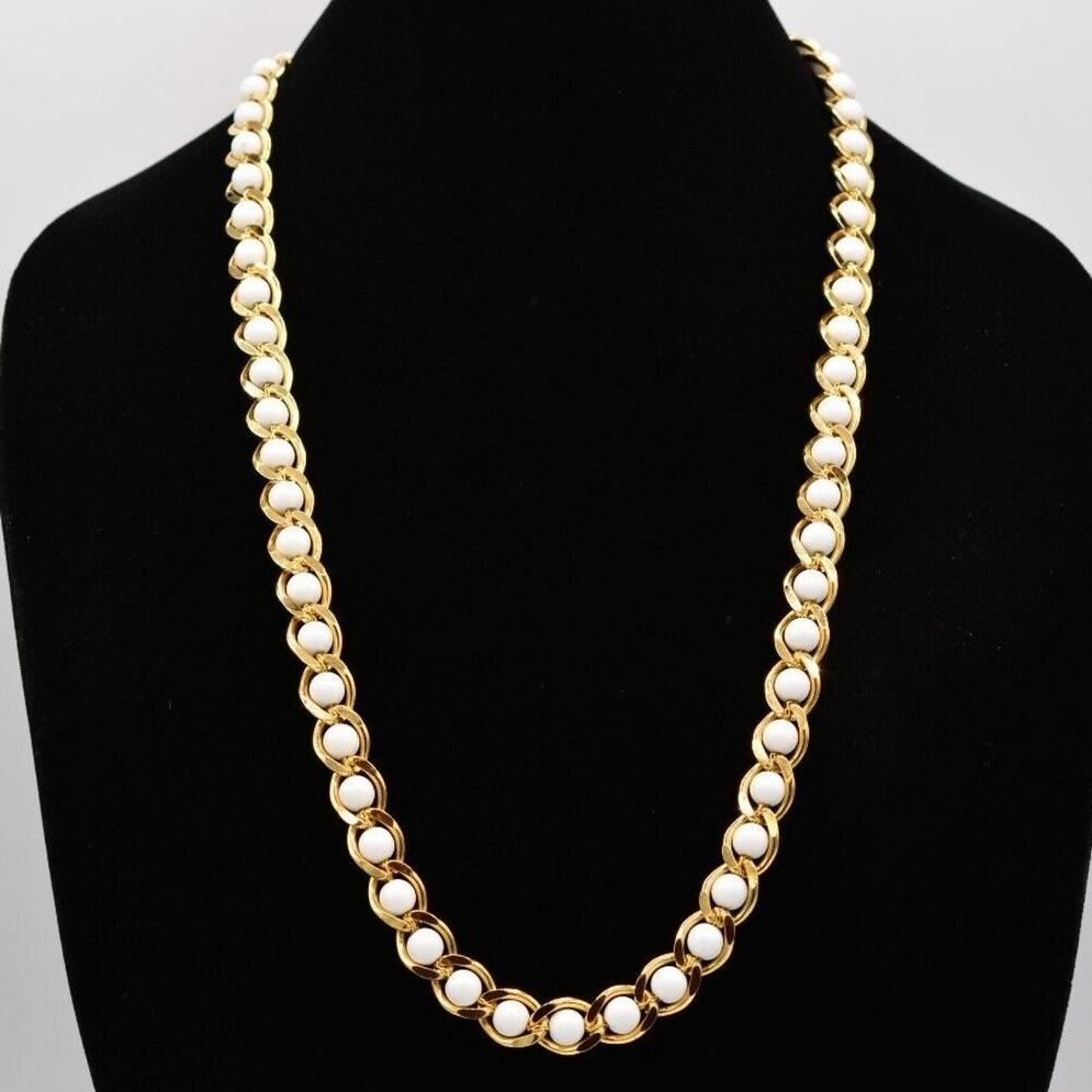 Napier Vintage Chunky Necklace White Beaded Chain Heavy Gold Signed 1980s Bin1